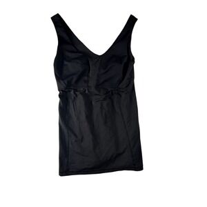 Lululemon Ta Ta Tamer Tank Top Women Size 8 Black Excellent Activewear Bra Tank